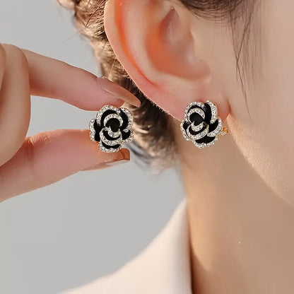 1 Pair Elegant Vintage Black Camellia Stud Earrings with Rhinestones TO1192