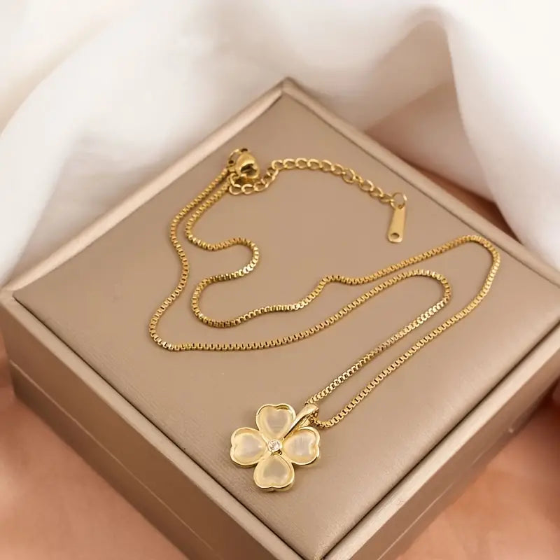 1pc Exquisite Four-Leaf Clover Pendant Necklace