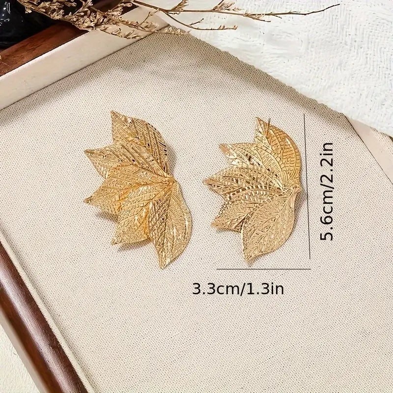 Elegant Minimalist Leaf-Shaped Stud Earrings for Women