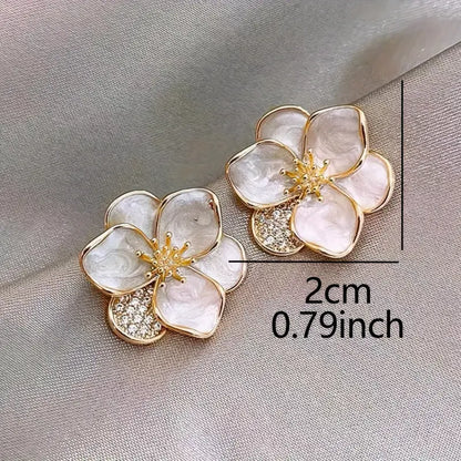 Exquisite Sweetheart Flower Stud Earrings