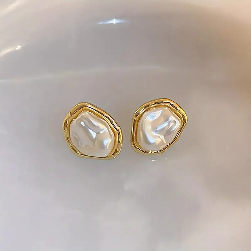 Vintage Pearl Stud Earrings